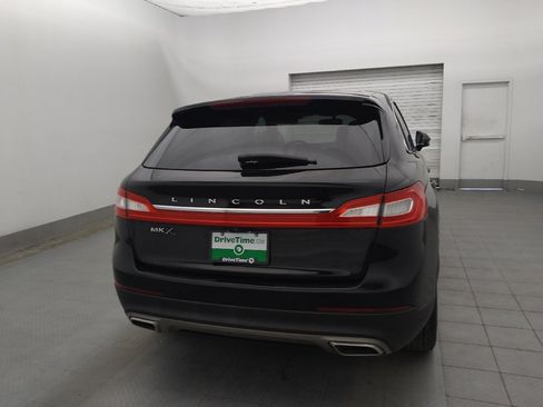 Used 2017 Lincoln MKX Reserve FWD image 7