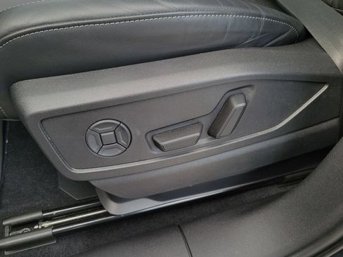 Certified 2025 Audi Q5 Premium w/ Premium Plus AWD/4WD image 18