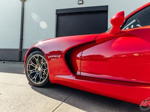 Used 2013 SRT Viper SRT-10 w/ Track Pkg RWD image 28