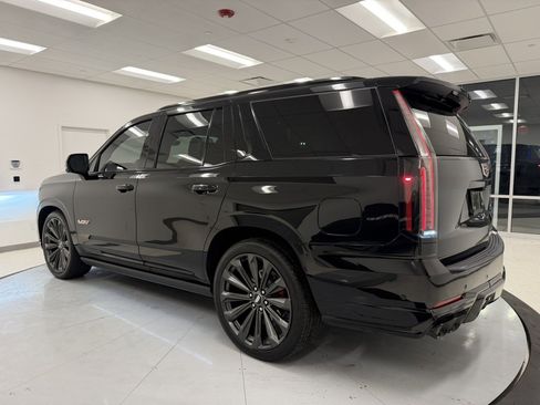 Used 2025 Cadillac Escalade V image 64