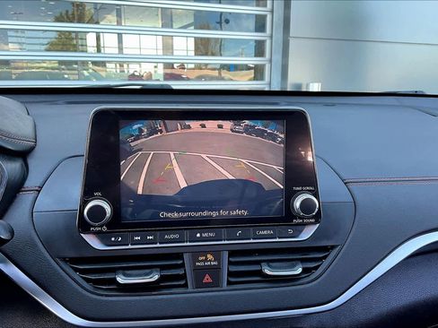 Used 2020 Nissan Altima 2.5 SR w/ Premium Package image 27