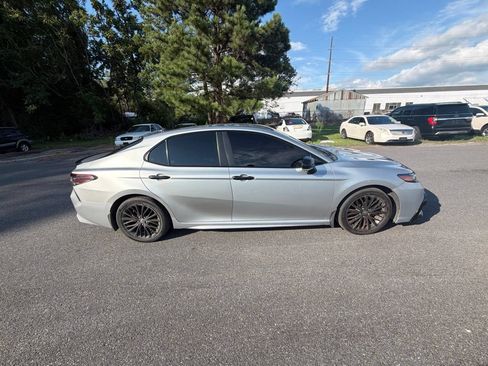 Used 2022 Toyota Camry SE AWD/4WD image 4