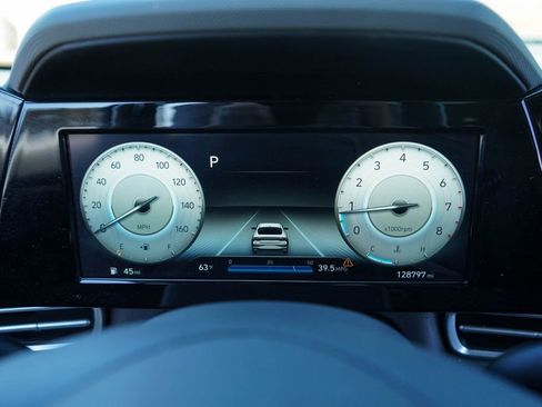 Used 2022 Hyundai Elantra SEL w/ Convenience Package image 6