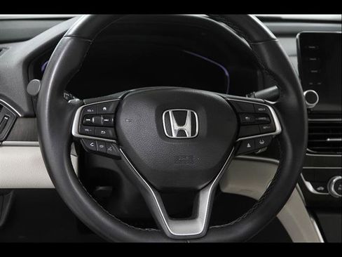Used 2022 Honda Accord EX-L image 7