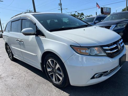 Used 2014 Honda Odyssey Touring image 4