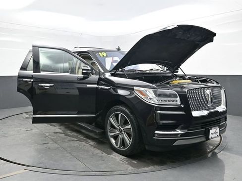 Used 2019 Lincoln Navigator Reserve AWD/4WD image 43