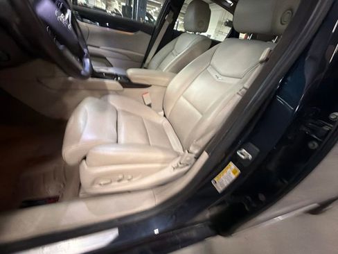 Used 2013 Cadillac XTS Premium FWD image 2