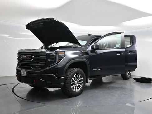 Used 2022 GMC Sierra 1500 AT4 w/ AT4 Premium Package AWD/4WD image 53