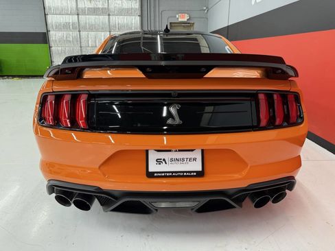 Used 2021 Ford Mustang Shelby GT500 w/ Technology Package image 19