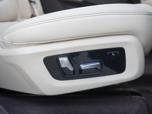 Used 2019 BMW X7 xDrive40i w/ Luxury Seating Package image 51