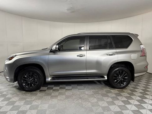 Used 2022 Lexus GX 460 Premium w/ Premium Package AWD/4WD image 4