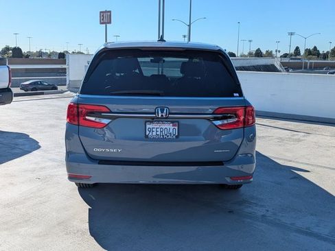 Used 2023 Honda Odyssey Touring image 10