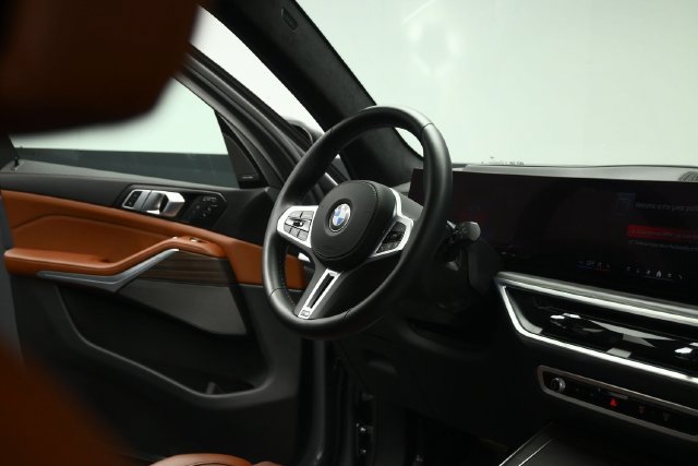Used 2025 BMW X7 M60i w/ Executive Package AWD/4WD image 63
