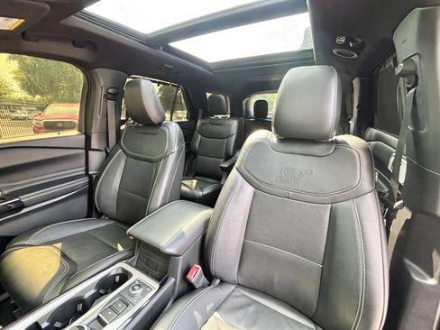 Used 2022 Ford Explorer ST w/ ST Street Pack AWD/4WD image 10
