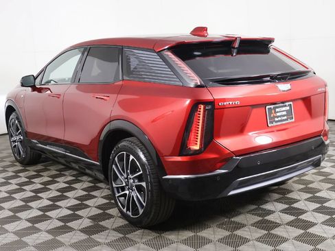 Used 2026 Cadillac Optiq Sport 1 w/ LPO, Floor Liner Package AWD/4WD image 12