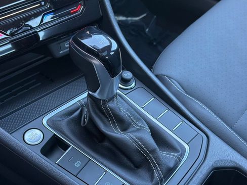 New 2026 Volkswagen Jetta SE FWD image 19