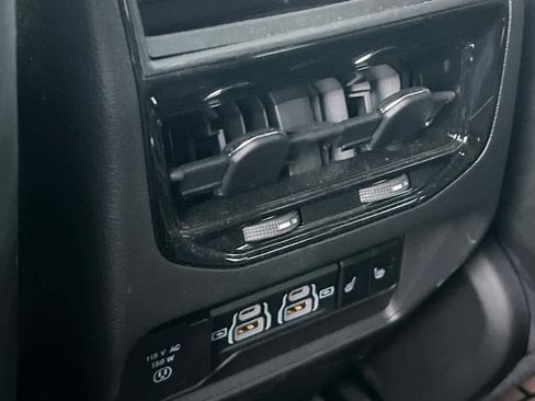 Used 2024 Jeep Grand Cherokee Overland w/ Trailer Tow Package image 29