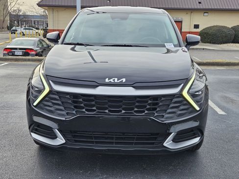 Used 2024 Kia Sportage LX image 2