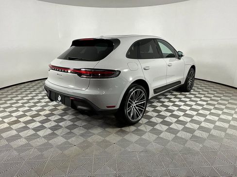 Used 2023 Porsche Macan Turbo image 4