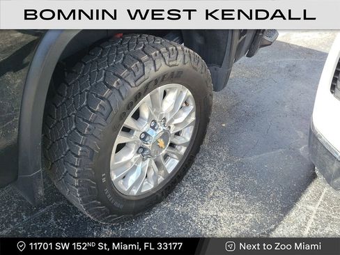 Used 2022 Chevrolet Silverado 2500 High Country w/ Z71 Off-Road Package image 10