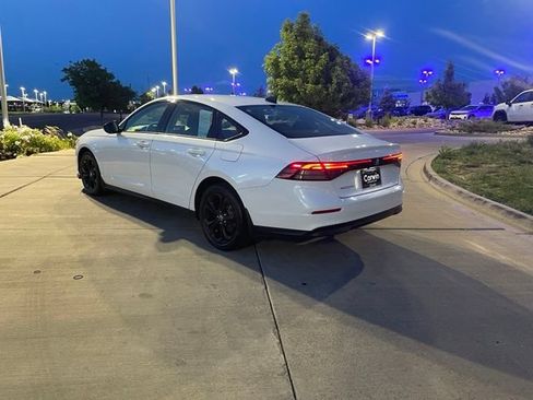 Used 2025 Honda Accord SE image 5