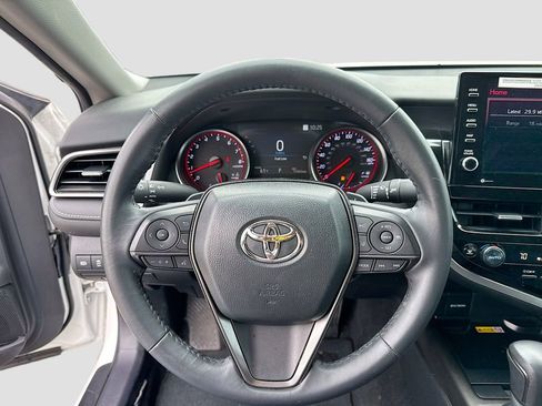 Used 2024 Toyota Camry XSE image 13