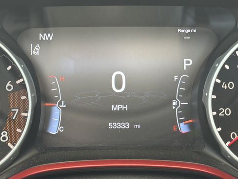 Used 2018 Jeep Compass Trailhawk w/ Navigation Group AWD/4WD image 2