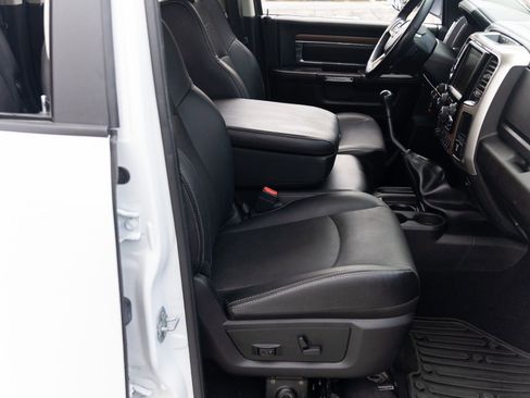 Used 2017 RAM 3500 Laramie image 31