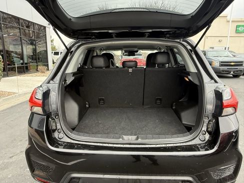 Used 2024 Mitsubishi Outlander Sport SE image 25