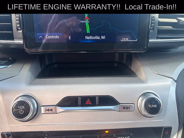 Used 2023 Ford Explorer XLT w/ Equipment Group 202A AWD/4WD image 23
