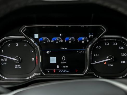 Used 2021 GMC Yukon Denali w/ Denali Premium Package image 20