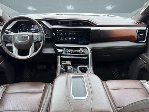 Used 2022 GMC Sierra 1500 Denali w/ Denali Reserve Package AWD/4WD image 16
