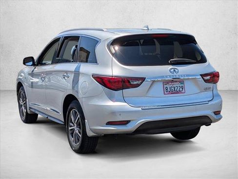 Used 2019 INFINITI QX60 Luxe w/ Essential Package FWD image 8