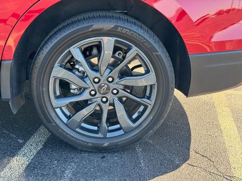 Used 2022 Chevrolet Equinox RS w/ Infotainment Package image 7