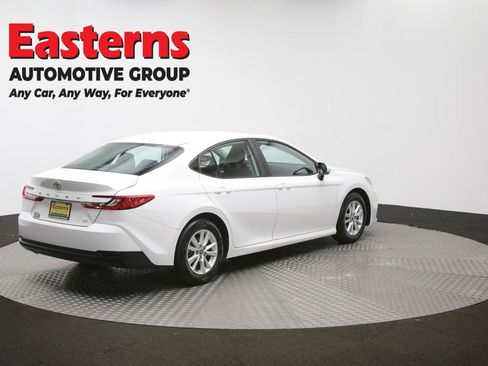 Used 2025 Toyota Camry LE FWD image 40