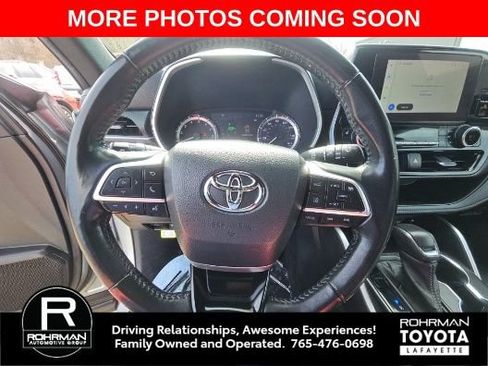 Used 2023 Toyota Highlander XSE image 9