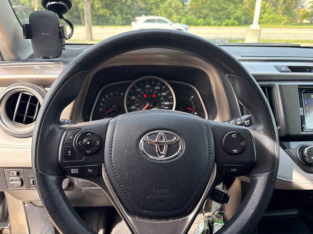 Used 2014 Toyota RAV4 XLE AWD/4WD image 13