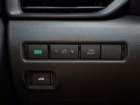 Used 2024 Nissan Sentra S FWD image 29