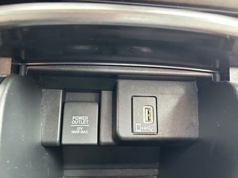 Used 2018 Honda Accord EX image 32