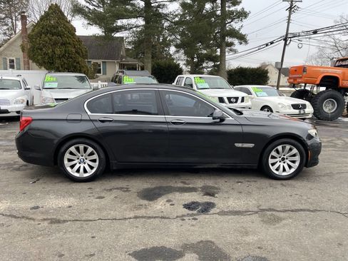 Used 2010 BMW 750i xDrive image 6