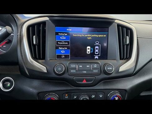 Used 2018 GMC Terrain Denali w/ Advanced Safety Package image 14