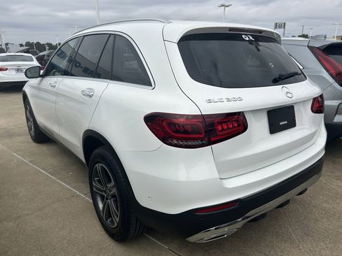 Used 2022 Mercedes-Benz GLC 300 image 7
