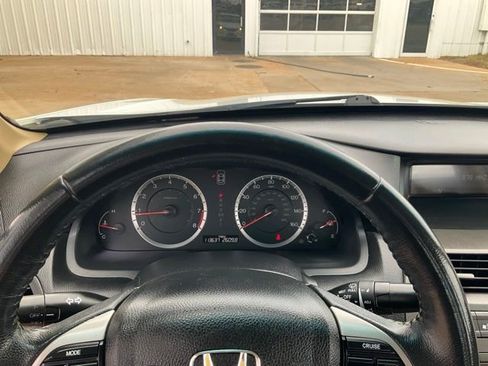 Used 2011 Honda Accord EX-L image 14