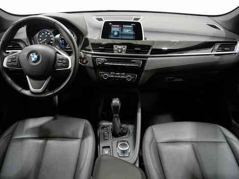 Used 2019 BMW X1 sDrive28i image 11