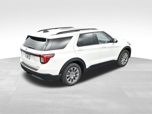 New 2026 Ford Explorer Active image 47