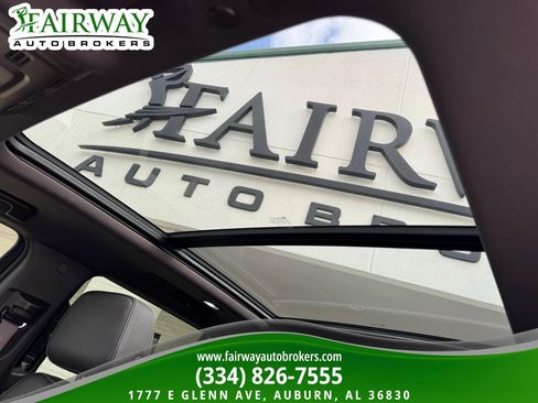 Used 2022 GMC Yukon Denali w/ Advanced Technology Package RWD image 26