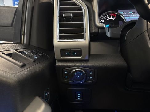 Used 2015 Ford F150 Lariat w/ Equipment Group 502A Luxury image 16