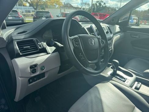 Used 2019 Honda Ridgeline RTL image 14
