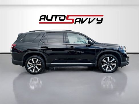 Used 2024 Honda Pilot Elite image 8