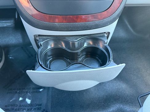 Used 2008 Chevrolet Uplander image 33